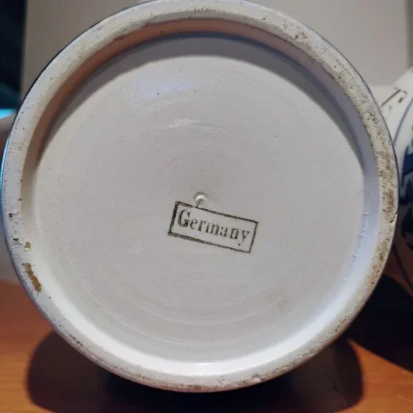 Vintage Germany Porcelain Blue Onion Rice & Barley Canisters No Lids Set of 2 - Picture 7 of 9